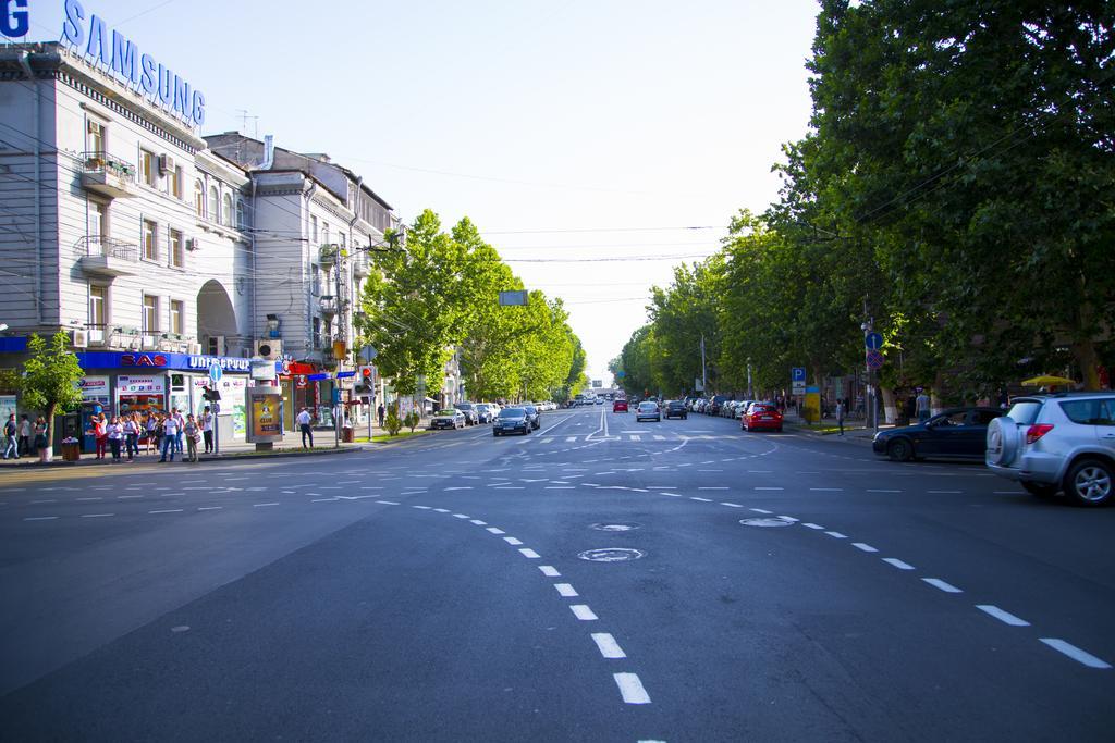 City Centre Apartments By Picnic Erywań Zewnętrze zdjęcie
